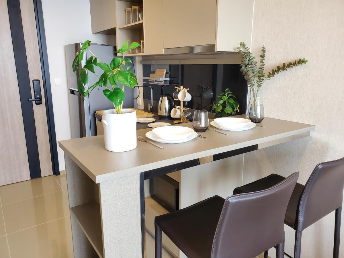 Sukhumvit 36,japanese Style Condominium,central Area,high-rise View,bts Thonglo * Bangkok