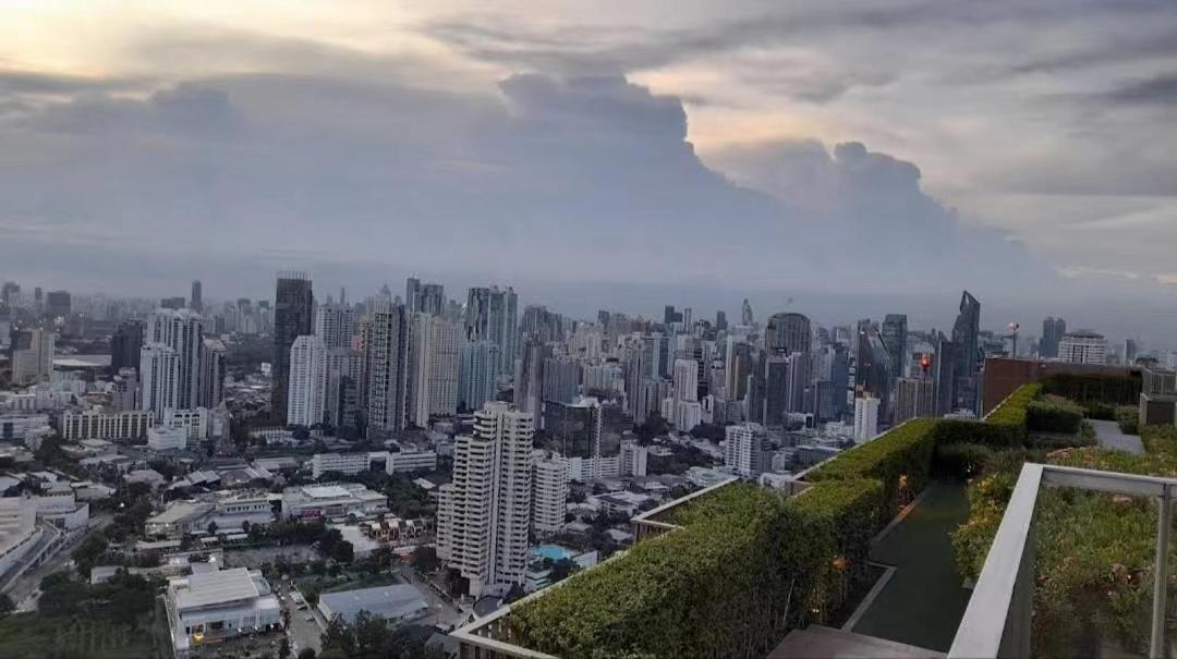 Sukhumvit 36,japanese Style Condominium,central Area,high-rise View,bts Thonglo *