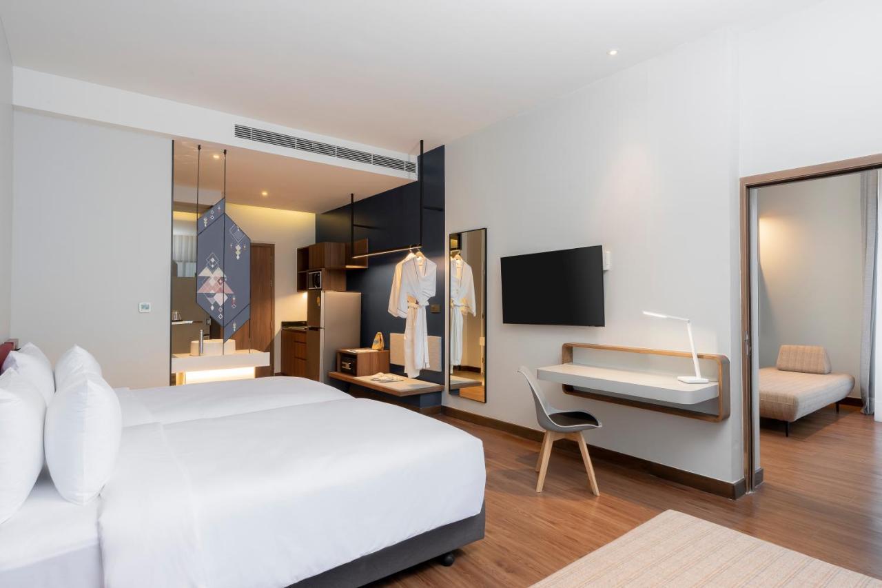 Centara Life Phra Nakhon Hotel