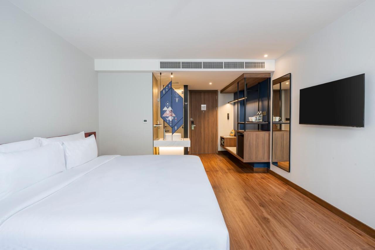 Centara Life Phra Nakhon 4* Bangkok