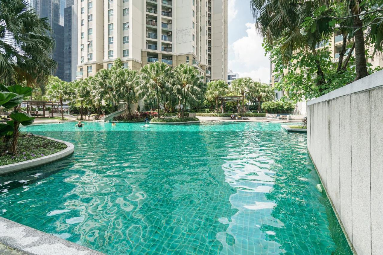 Internet Celebrity Train Night Market Swimming Pool Free Wifi Mrt 100m *