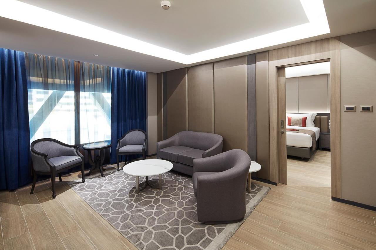 Grace At Five By Grace Hotel 4*