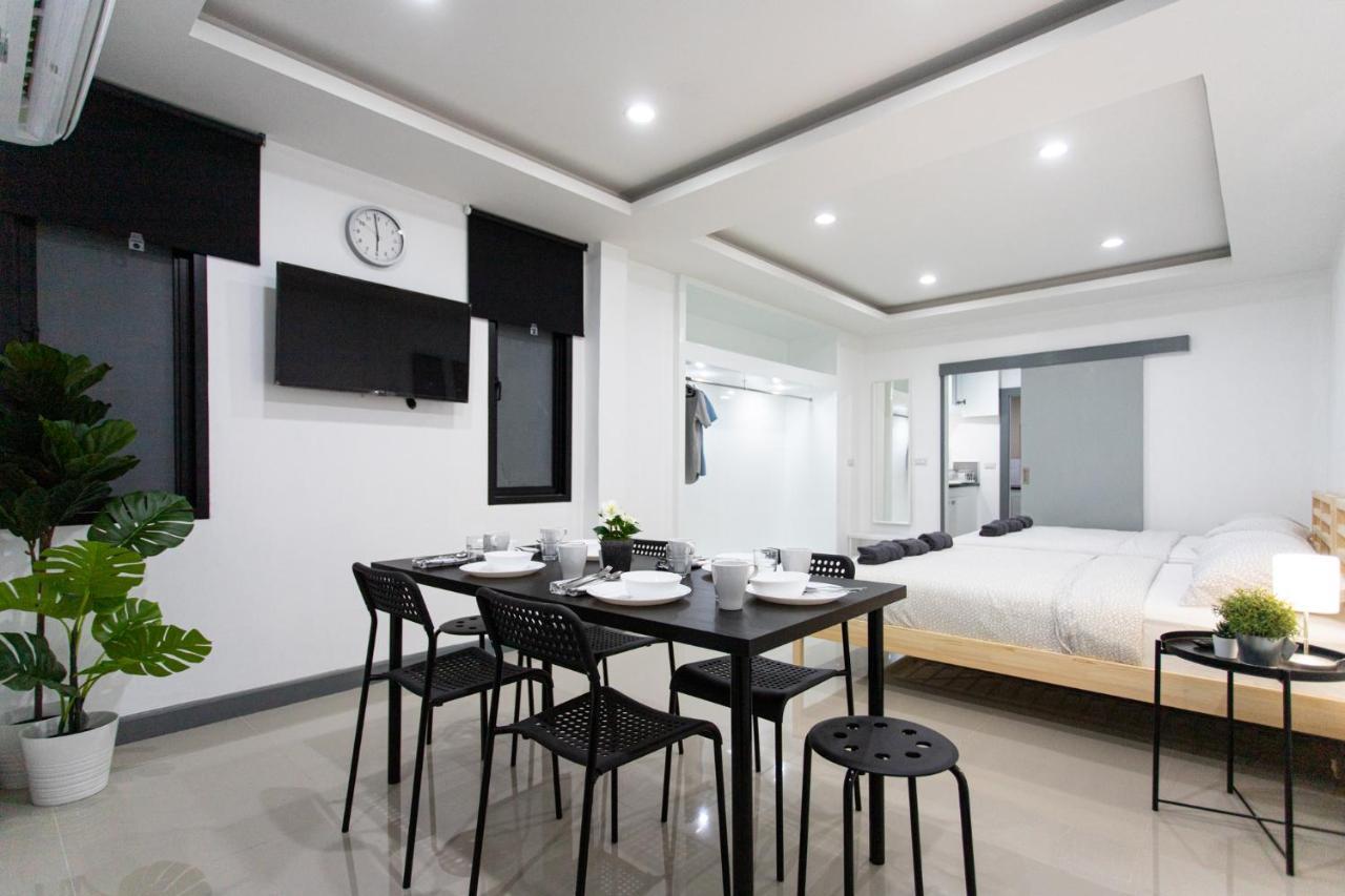 Apartment P3 Silom Large 2beds Full Kitchen Wifi 4-6pax
