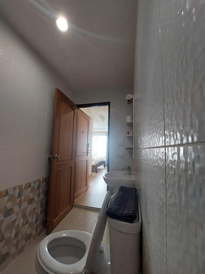 Hotel V Check Sukhumvit 22 3*