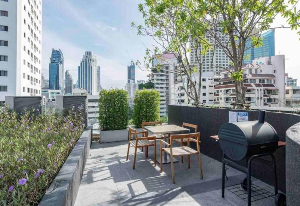 Modern Room,sky Pool, Bts Asok,sukhumvit *