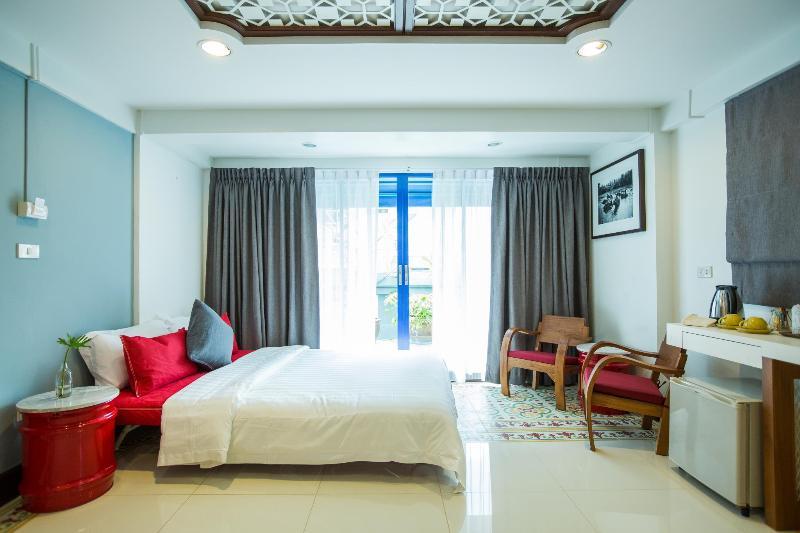 Nandha Hotel