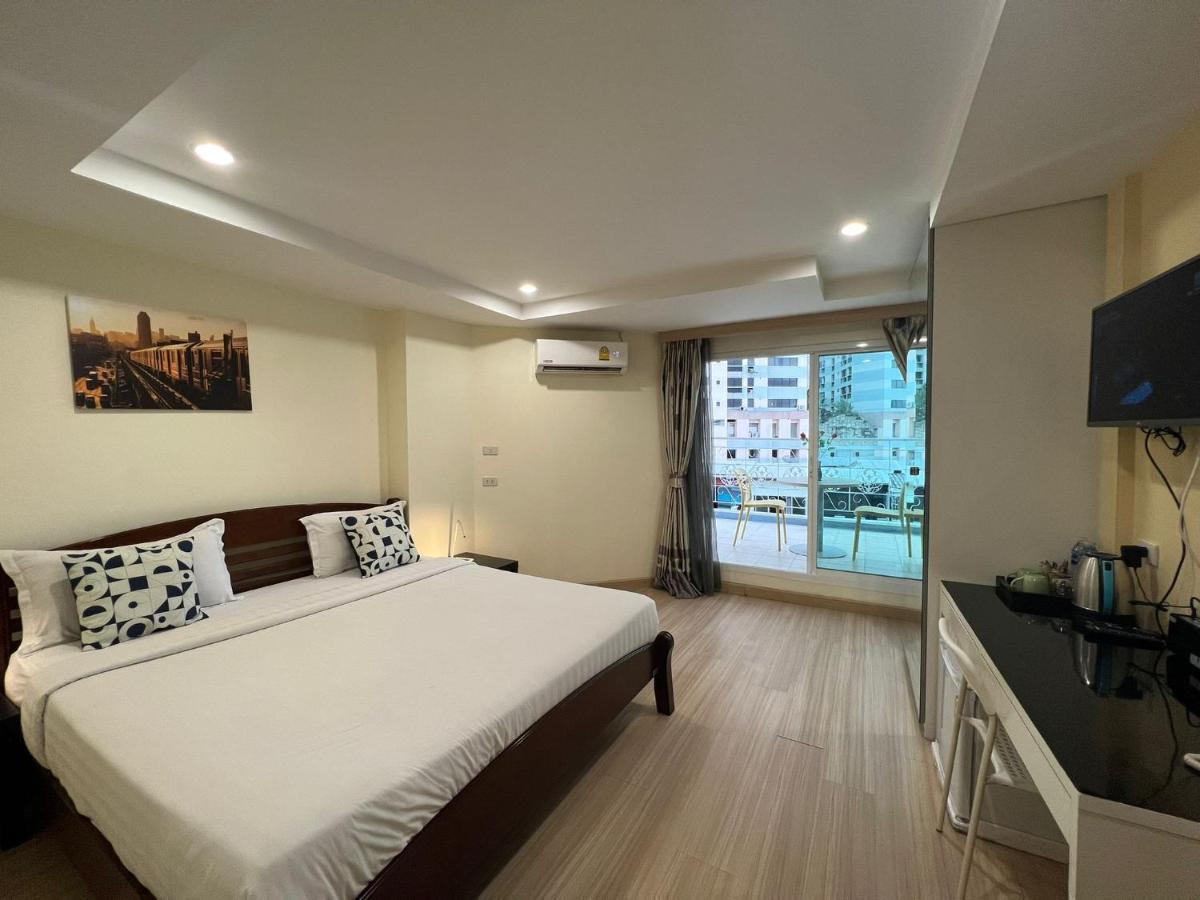 V Check Sukhumvit 22 Banguecoque