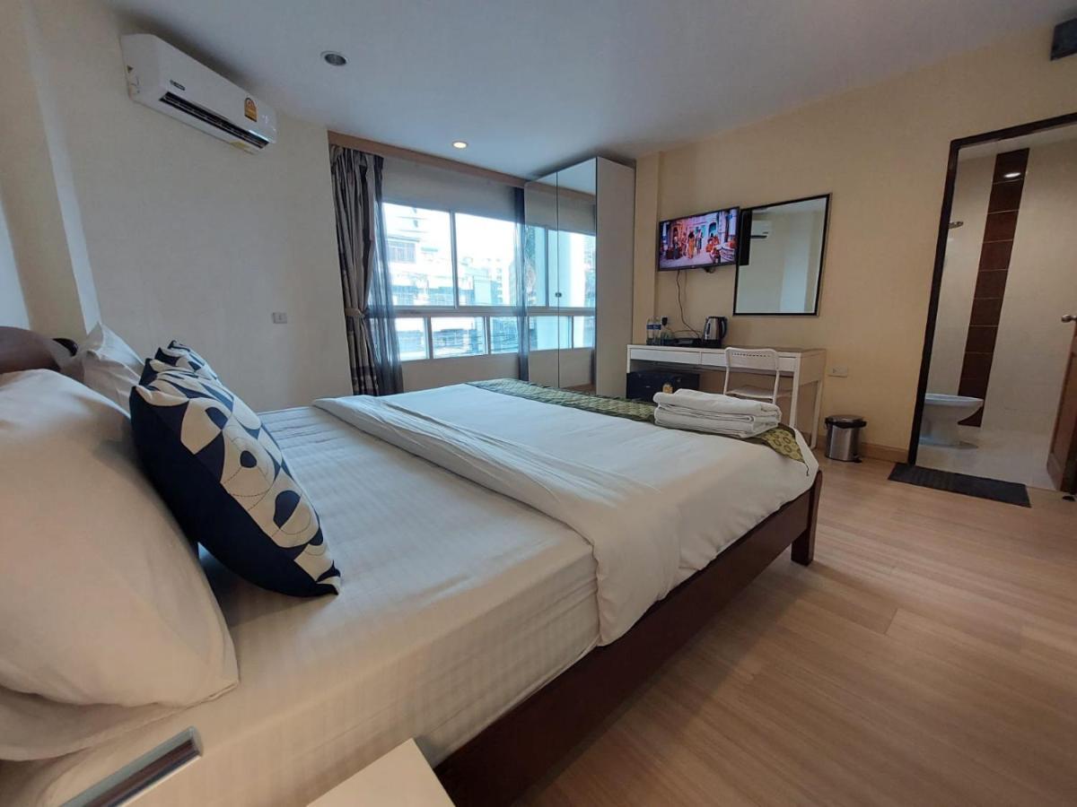 V Check Sukhumvit 22 3*