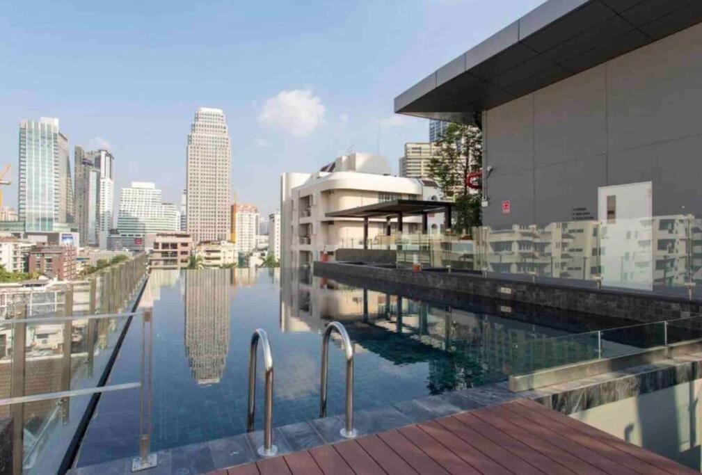 Modern Room,sky Pool, Bts Asok,sukhumvit *