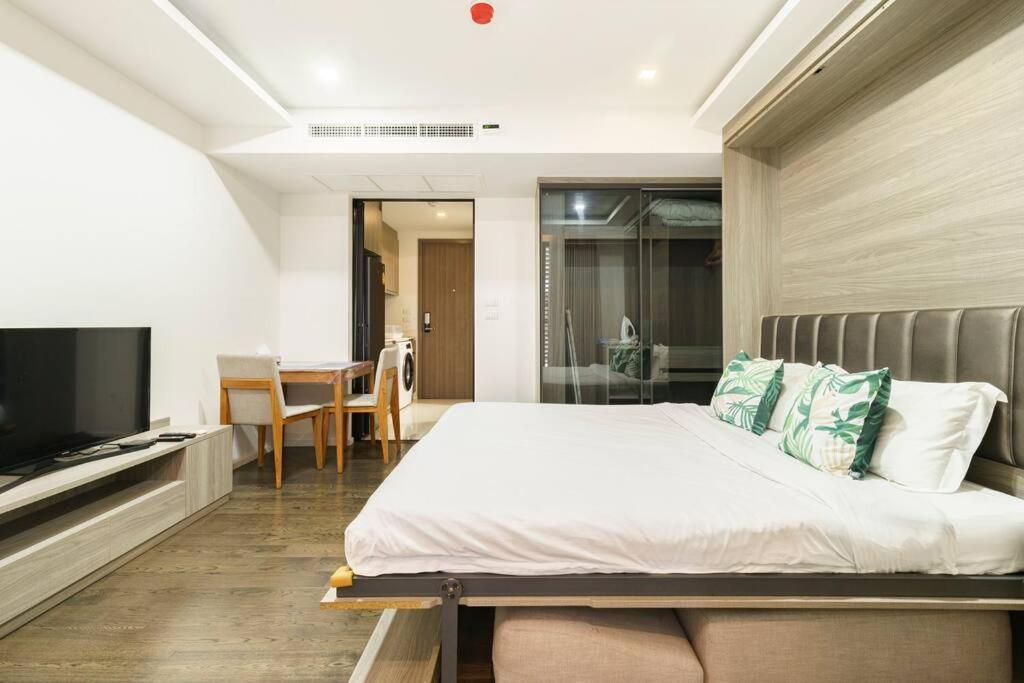 Modern Room,sky Pool, Bts Asok,sukhumvit * Bangkok