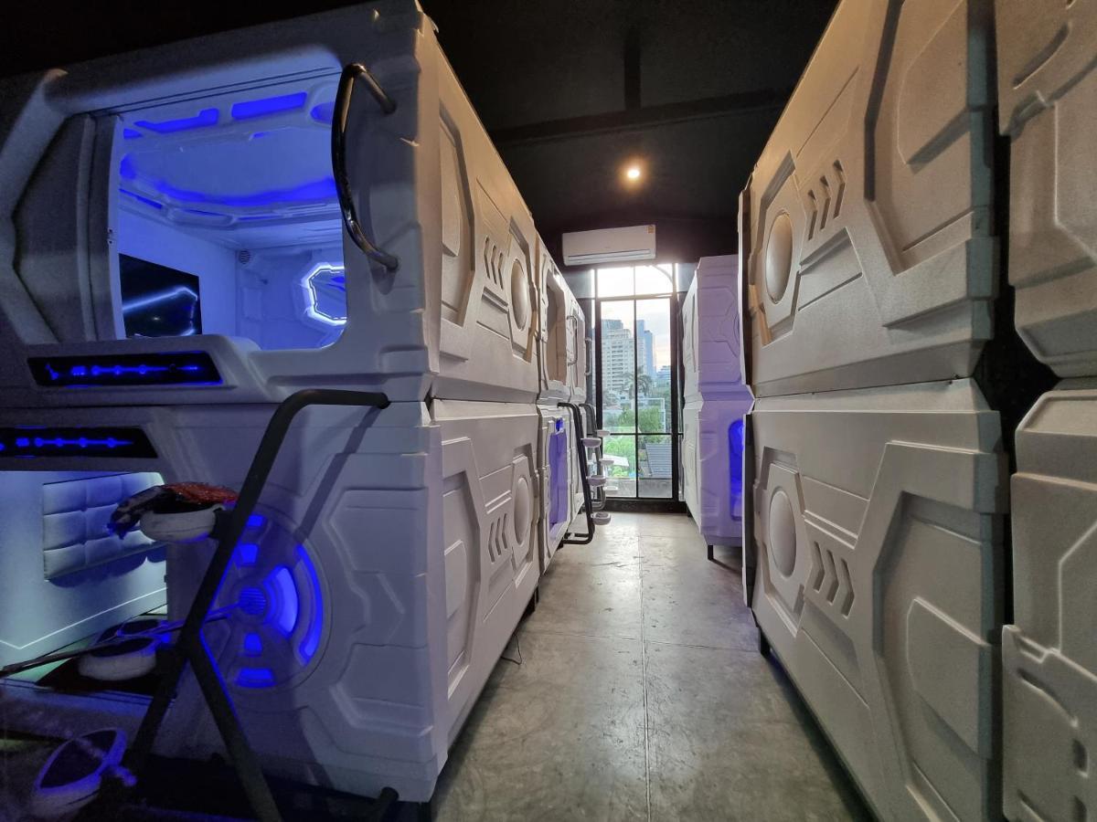 Met A Space Pod @phrom Phong Bangkok
