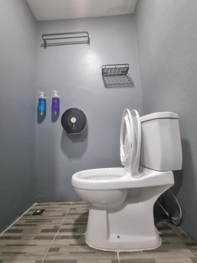 Met A Space Pod @phrom Phong