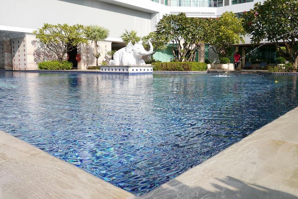 Riverside * Bangkok