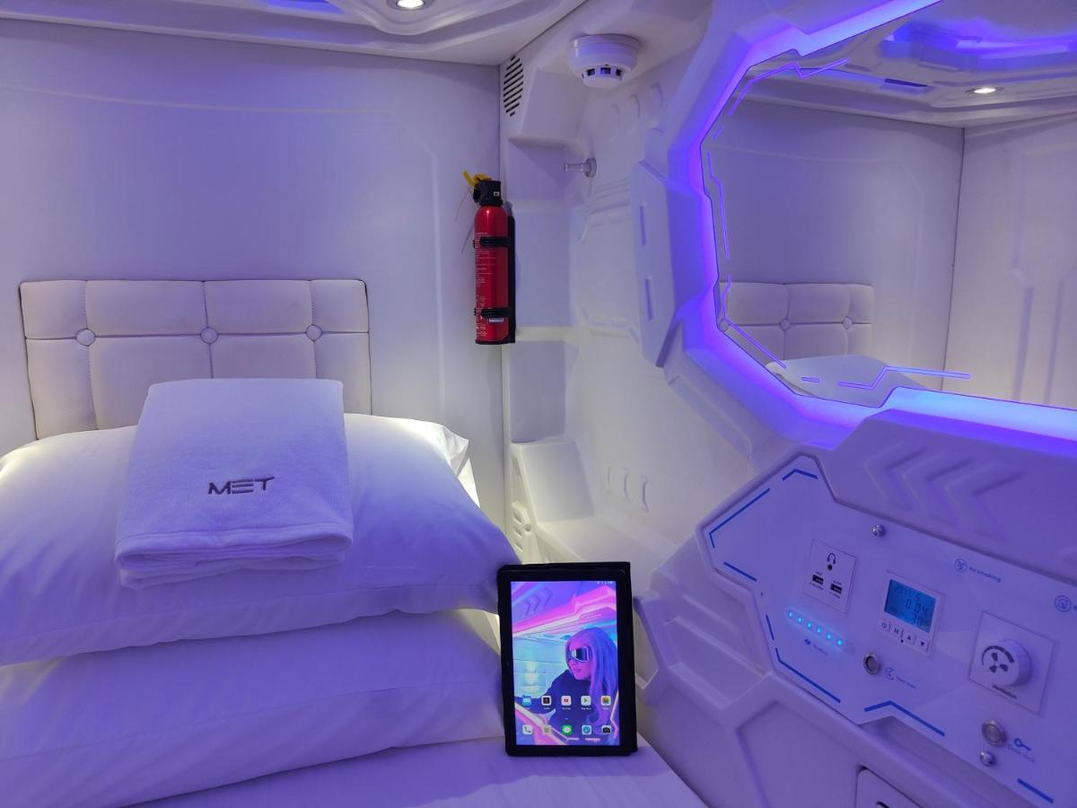 Met A Space Pod @phrom Phong * Bangkok