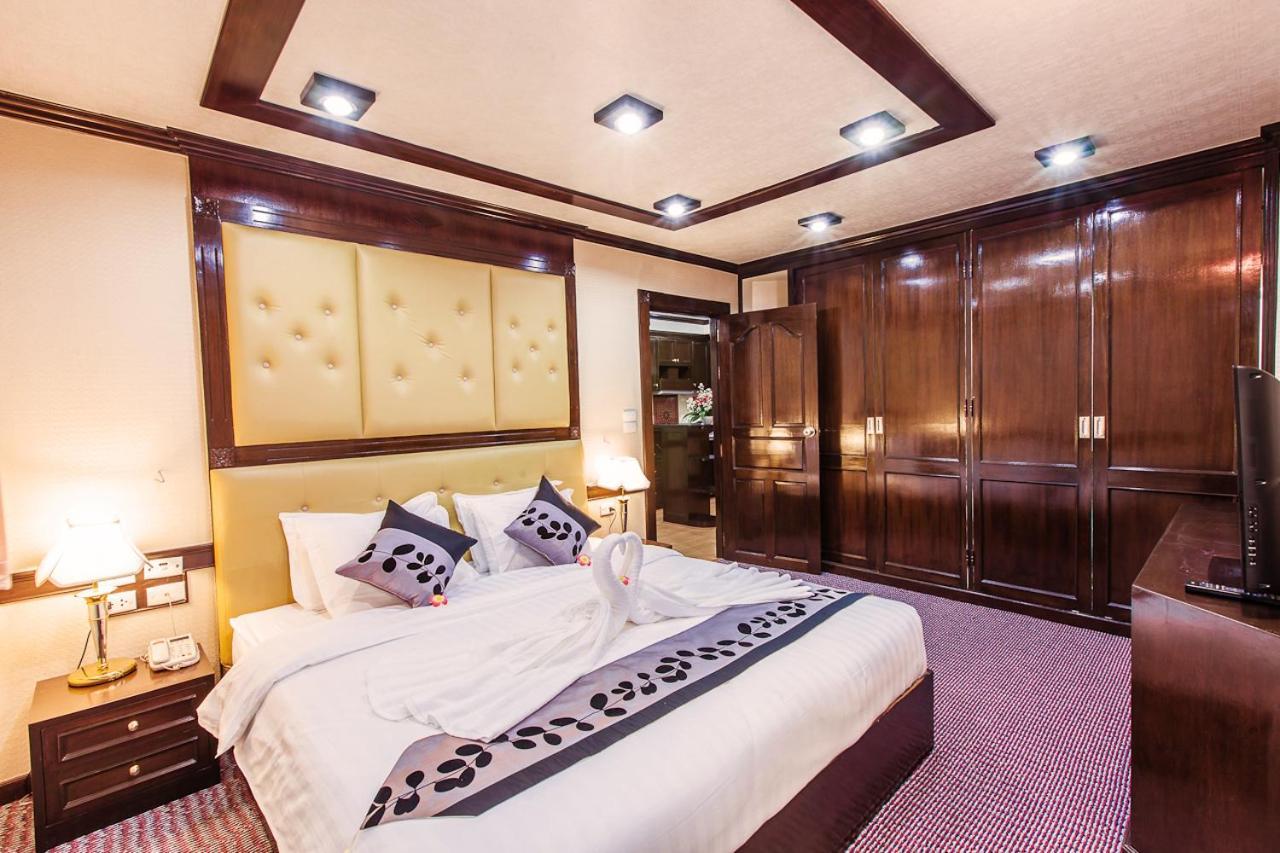 Varindavan Park Serviced Hotel 4*