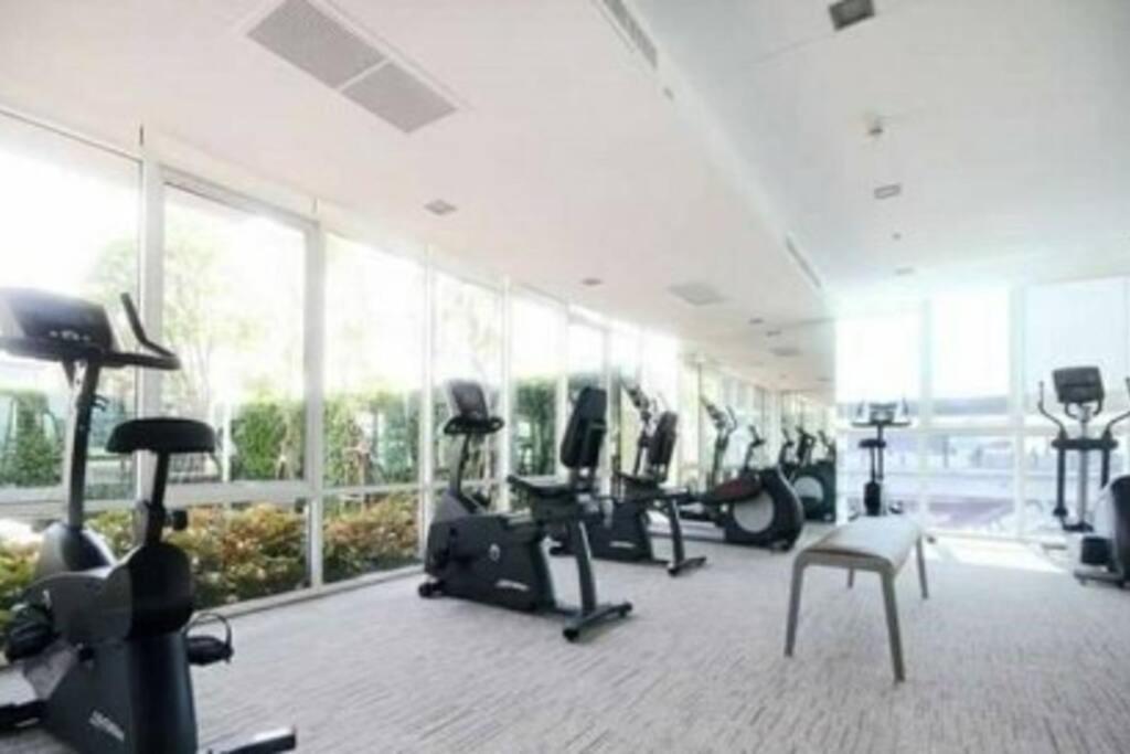 High-class 2bed Skyview Just 1-step From Bts Onnut Apartemen *