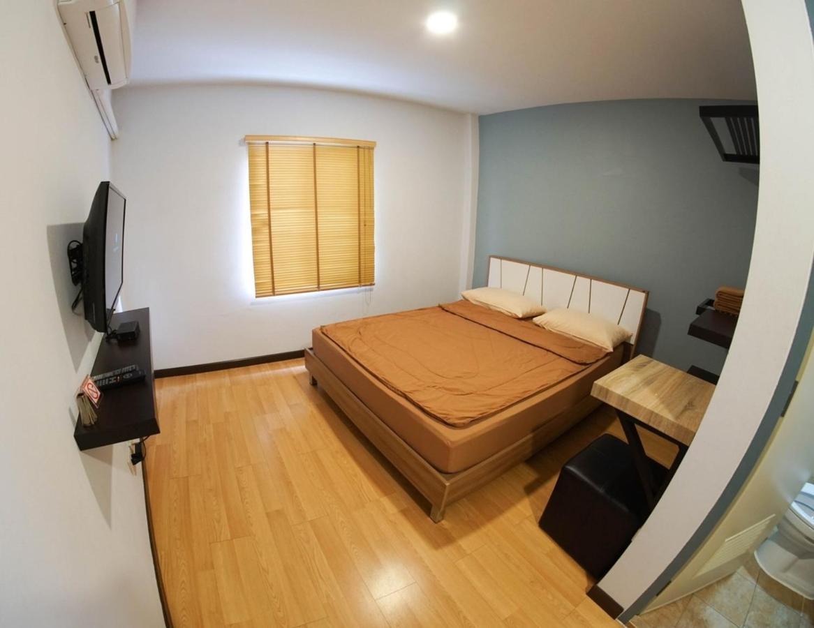 Trog And Soi (adults Only) Bangkok