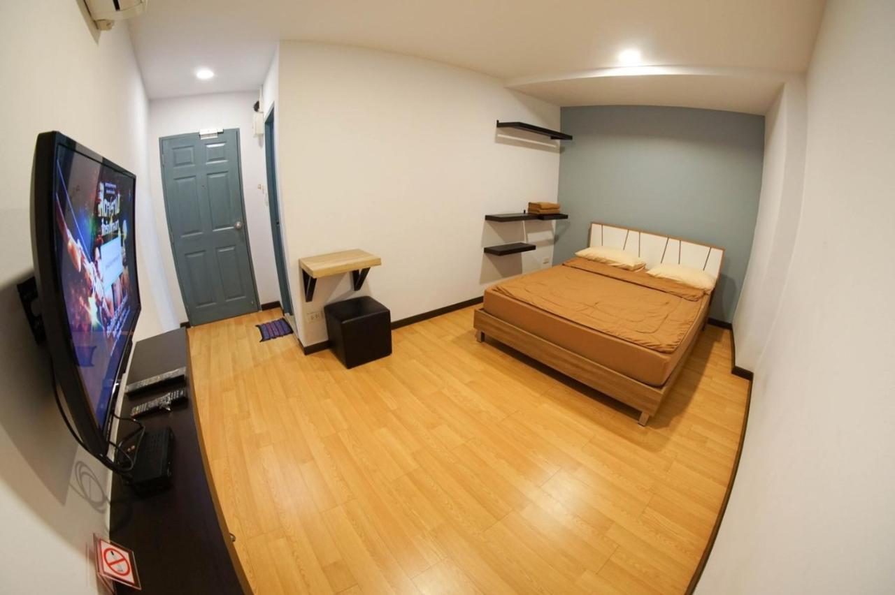 Trog And Soi (adults Only) Bangkok
