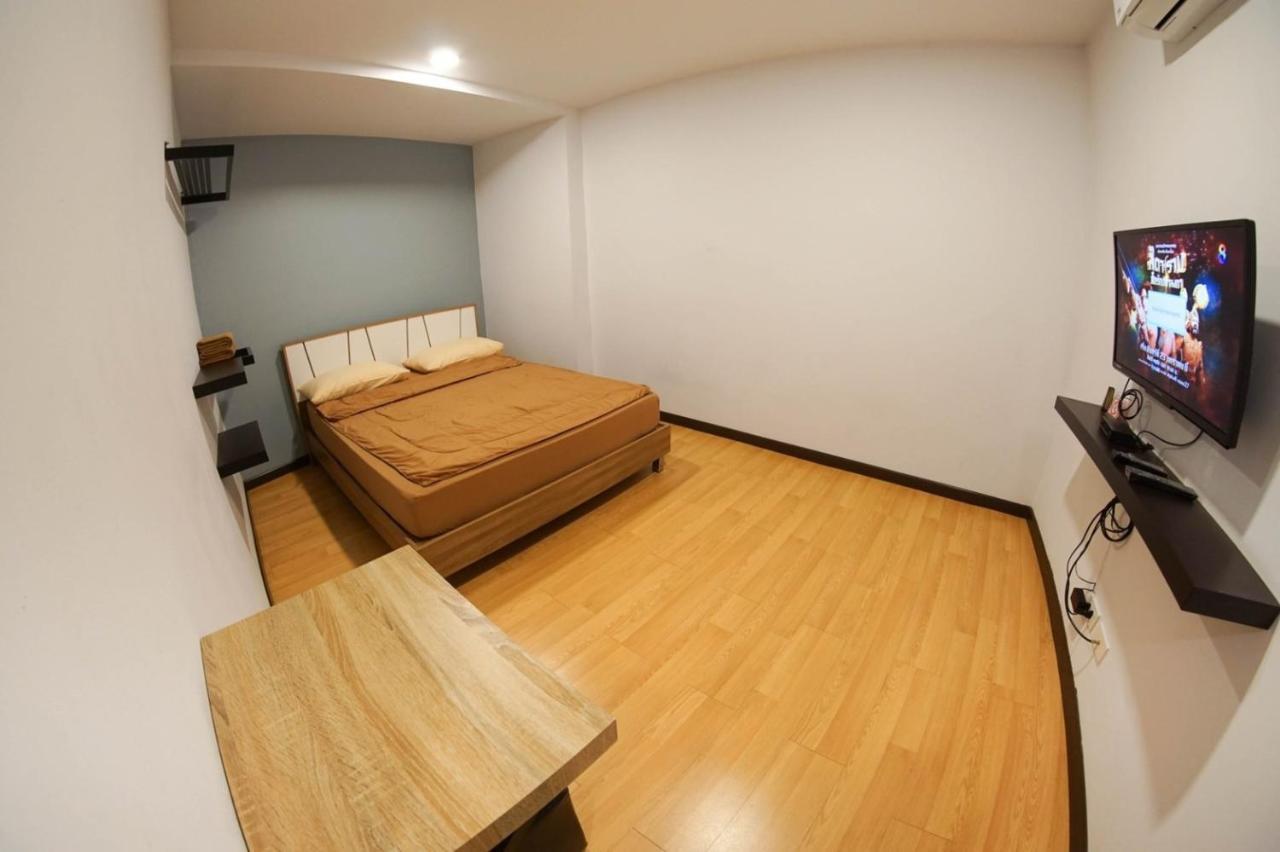 Trog And Soi (adults Only) * Bangkok