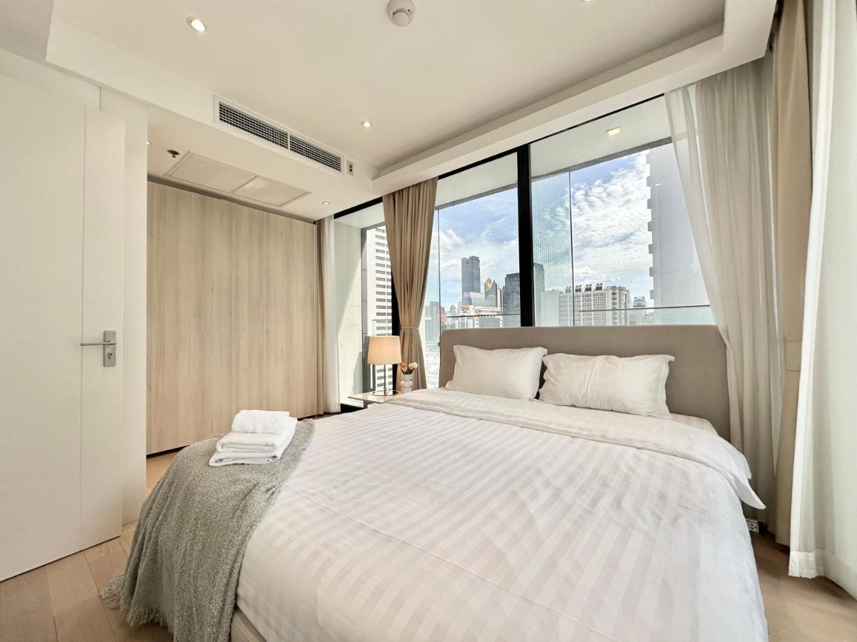 Sukhumvit 11#luxury#pool#gym#bts Nana&mrt Sukhumvit#1br#max2ppl Apartment *