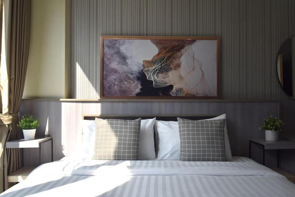 Qube Suites Sukhumvit46 Superior 2 Bedroom 206