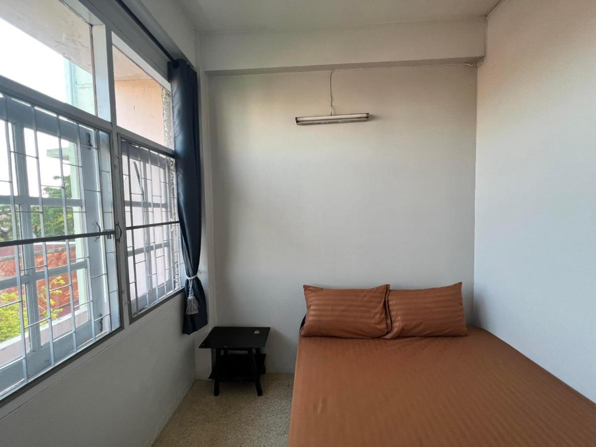Merry V Guest house *