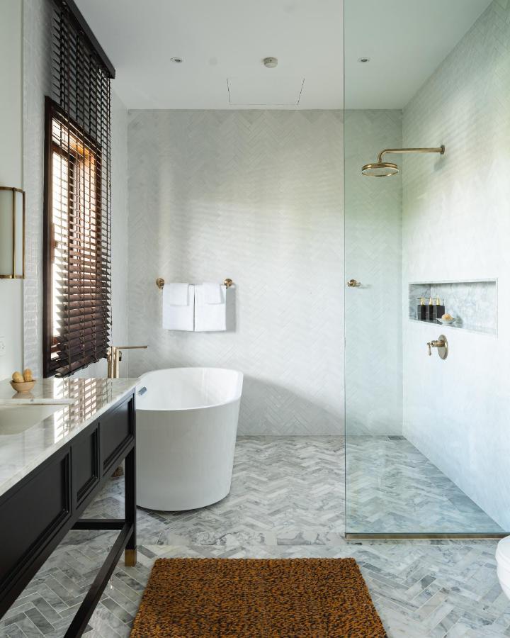 Siri Sala Private Thai Villa Bangkok