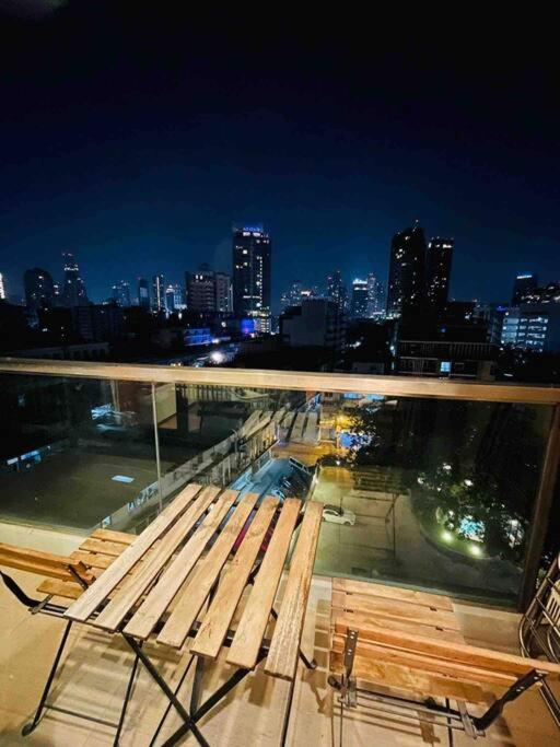 Luxury 1bed 1bath 300m Bts Phrom Phong, Emporium Emsphere Emquartier Bangkok