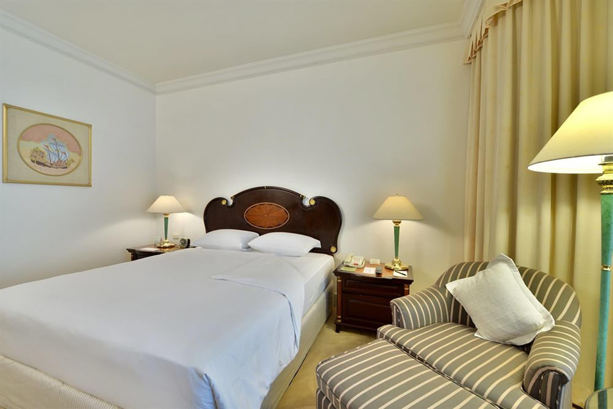 Hotel Evergreen Laurel Bangkok