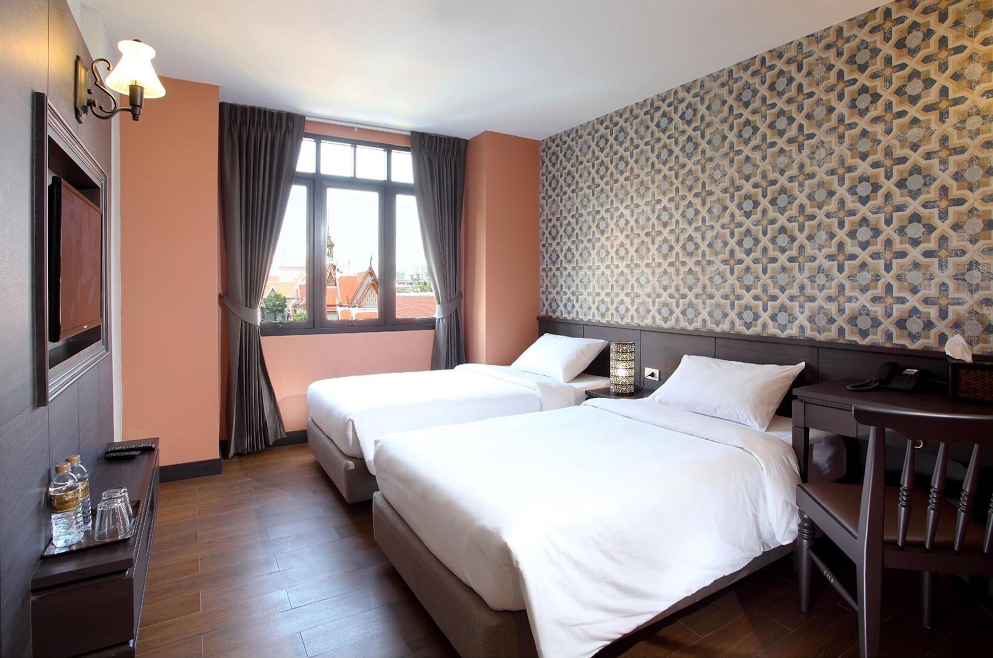 Inn Rambuttri Village Plaza 3*