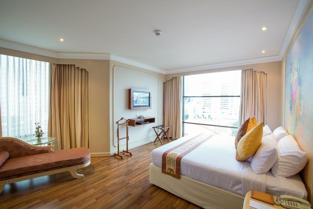 The Emerald Hotel 5*
