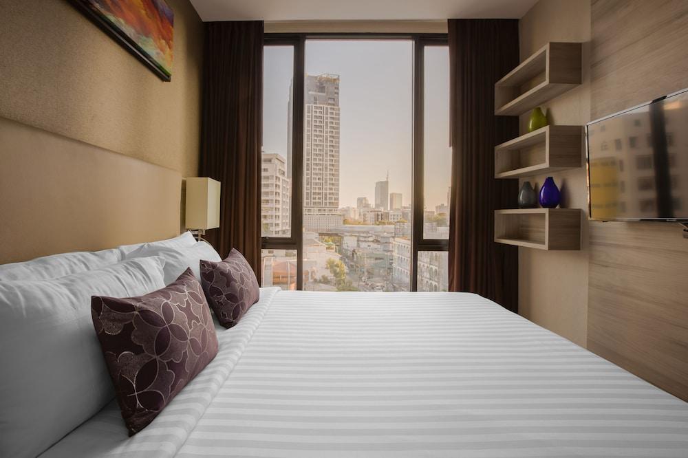 Adelphi Forty-nine 4* Bangkok