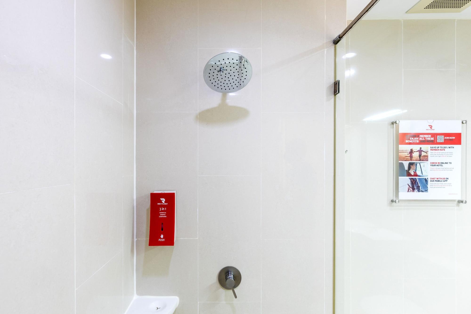 Red Planet Asoke - Sha Extra 3* Bangkok