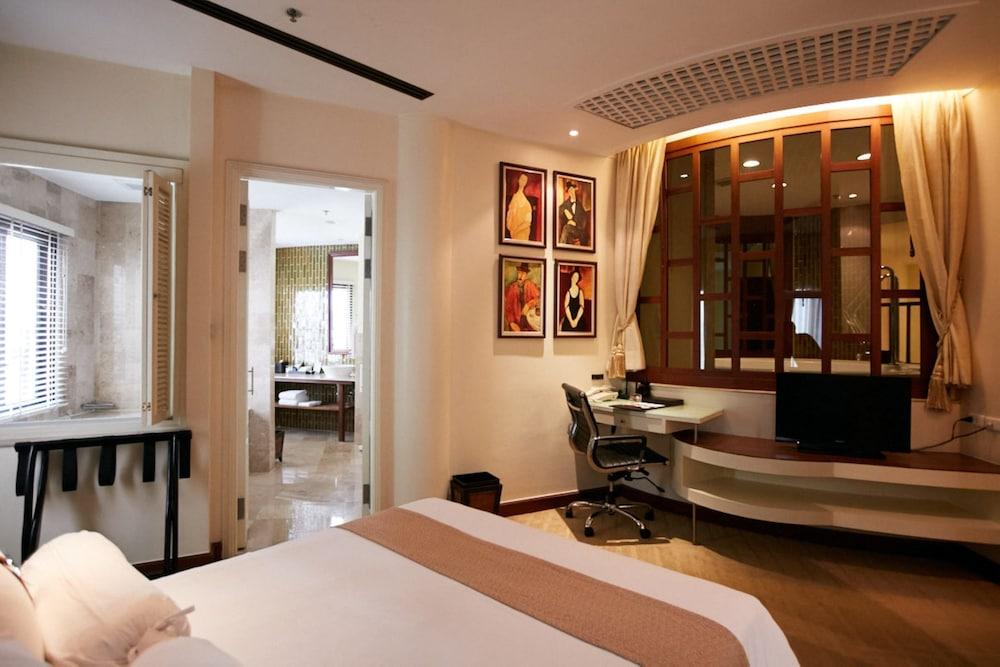 The Davis Bangkok