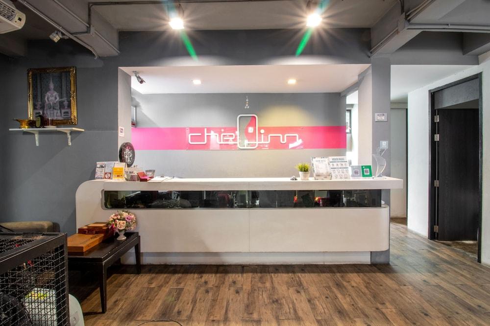 Albergue Cheqinn - Sukhumvit 4 Nana Plaza Banguecoque
