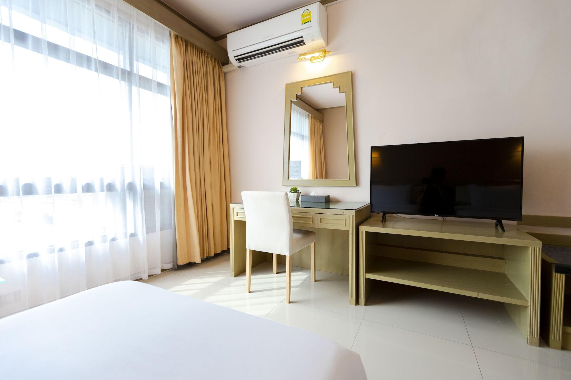Pinnacle Lumpinee Park 3*