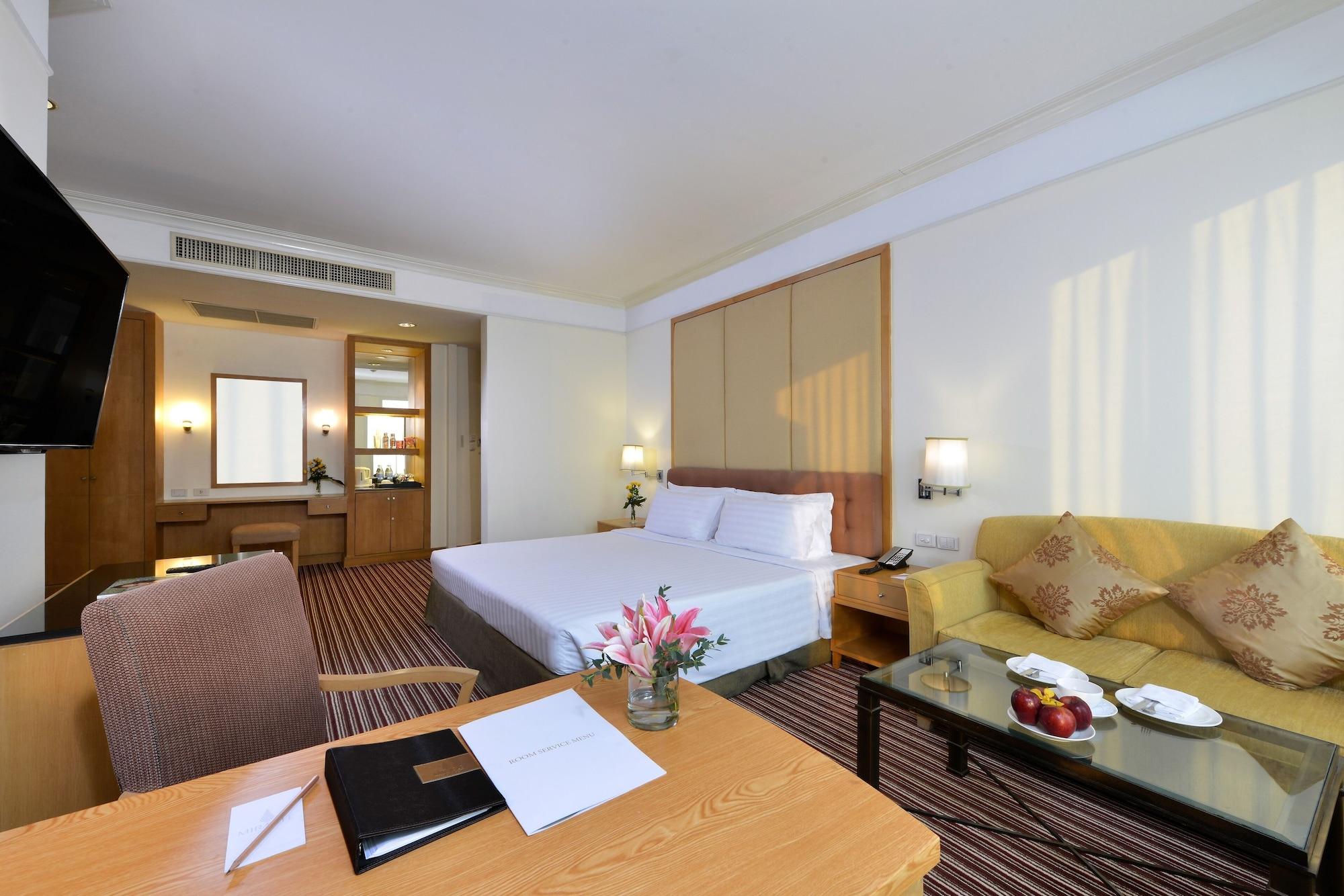 Hotel Miracle Grand Convention 4*