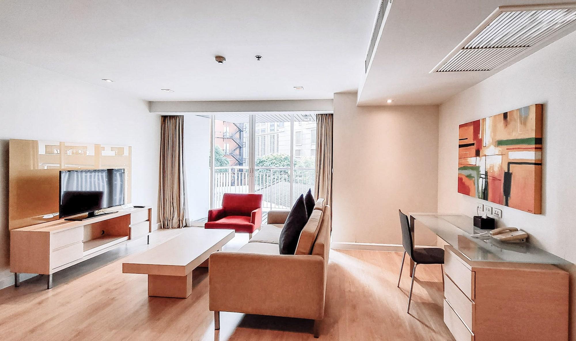 Urbana Langsuan Bangkok