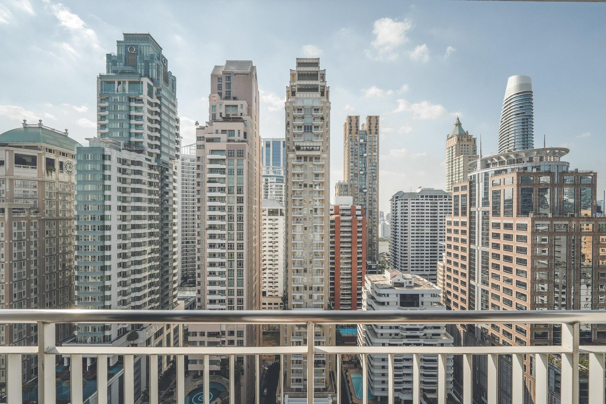 Urbana Langsuan Bangkok