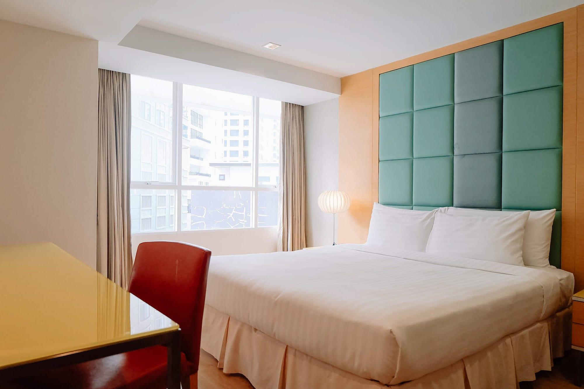 Urbana Langsuan Bangkok