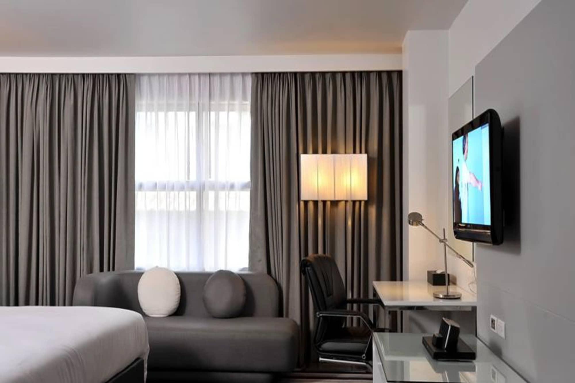 Best Western Sukhumvit 20 4*