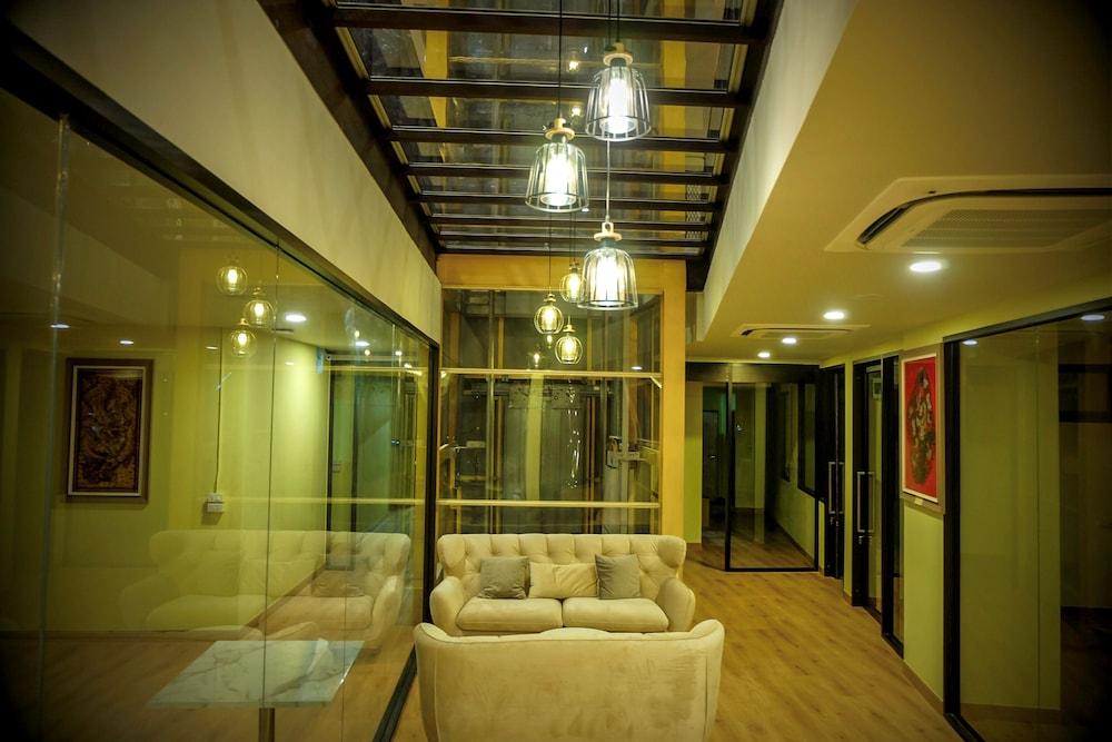 Hotel Siri Oriental 3*