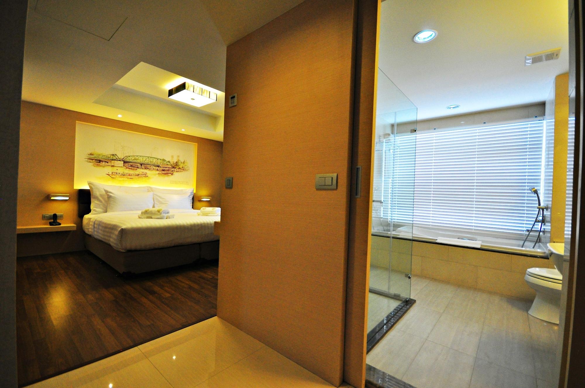 Hotel Parinda 4*