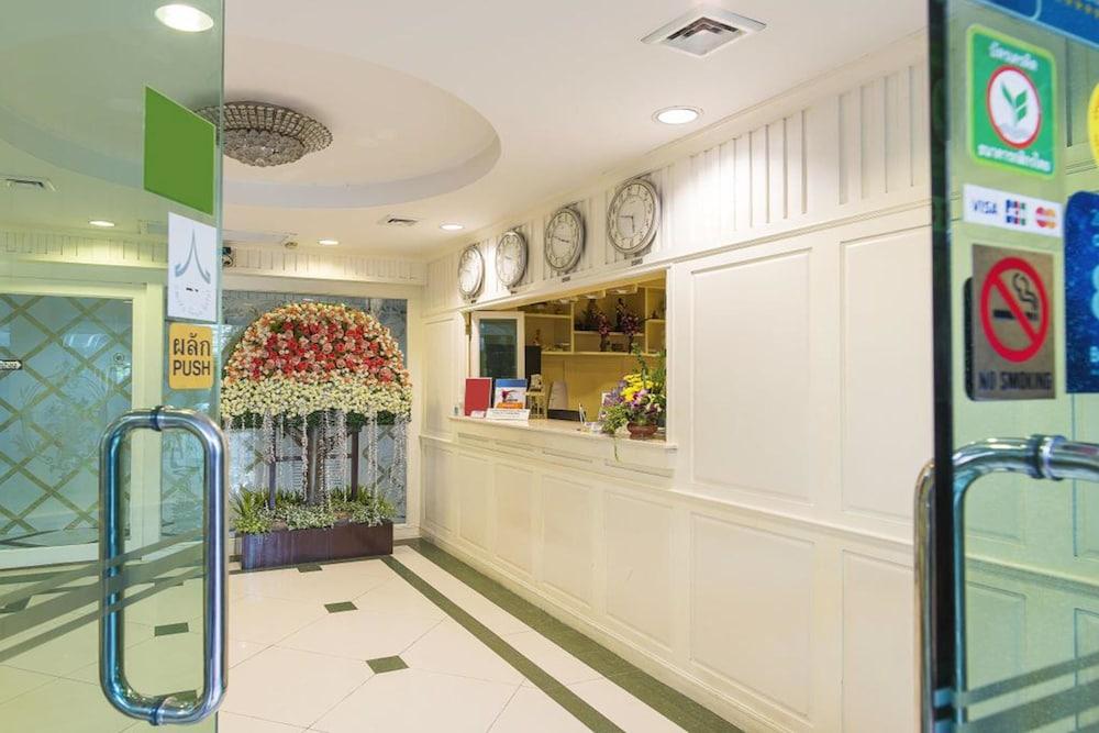 Orchid Hotel