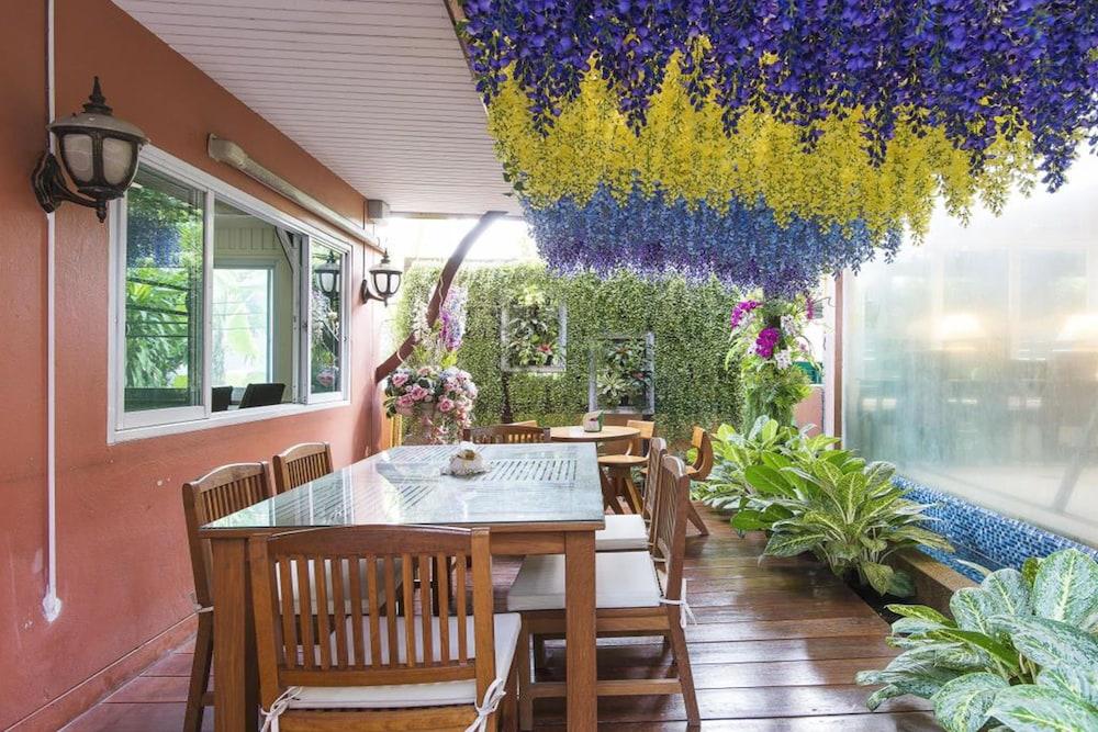 Hotel Orchid 3*