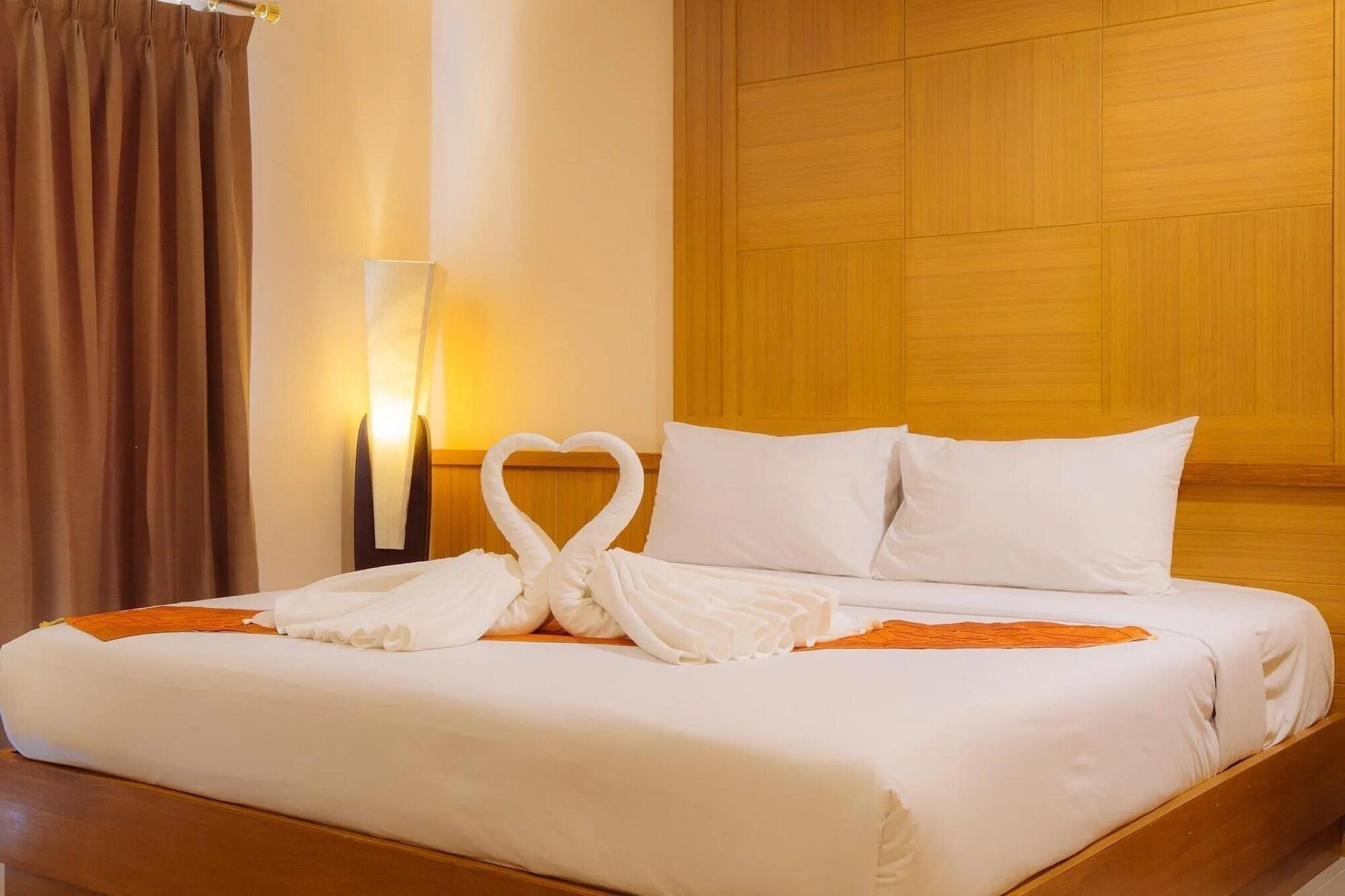 Metro Point Hotel 4*