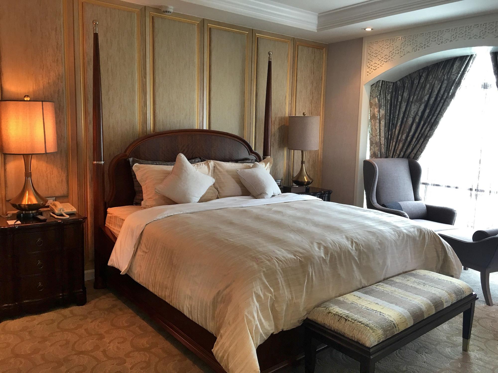 Al Meroz - The Leading Halal 5* Bangkok