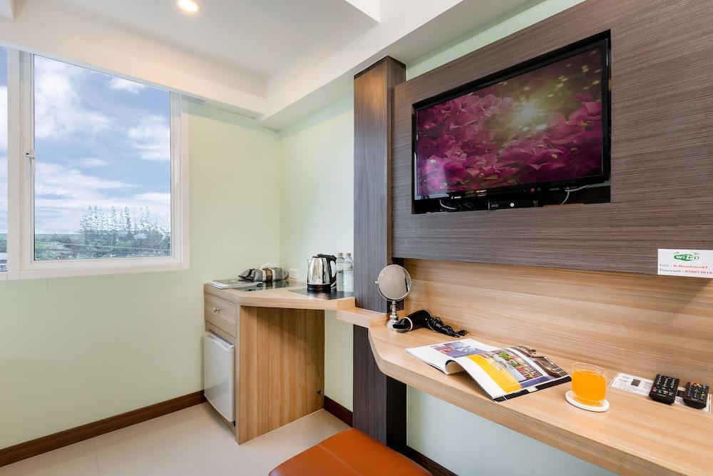 Roomquest Suvarnabhumi Airport Romklao Soi 6 3*