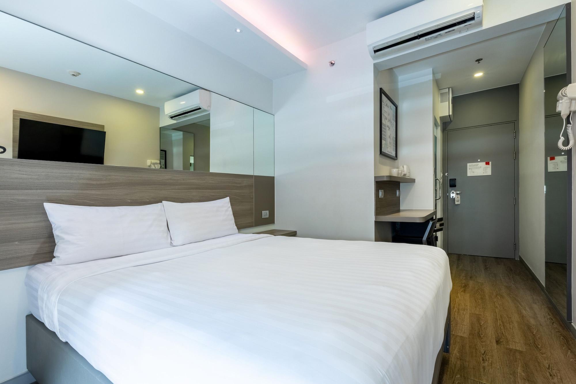 Red Planet Surawong Hotel