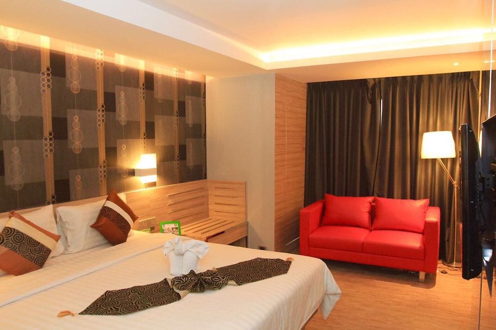 Aspira Sukhumvit Hotel